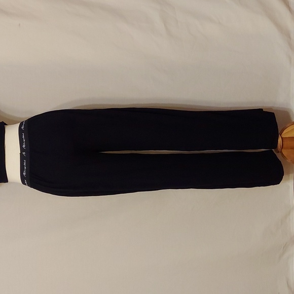 Missguided Black Sleeveless Crop Top and Pants Lounge Set - Picture 6 of 12